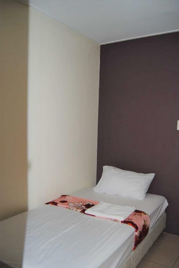 Cozy Inn Mactan Lapu-Lapu City Esterno foto